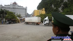 Khách Trung Quốc chính thức được tự lái xe vào Lạng Sơn du lịch