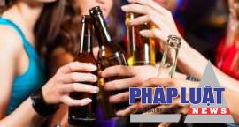  Bộ Y tế đề xuất cấm bán rượu bia trong quán Karaoke. Ảnh: PV