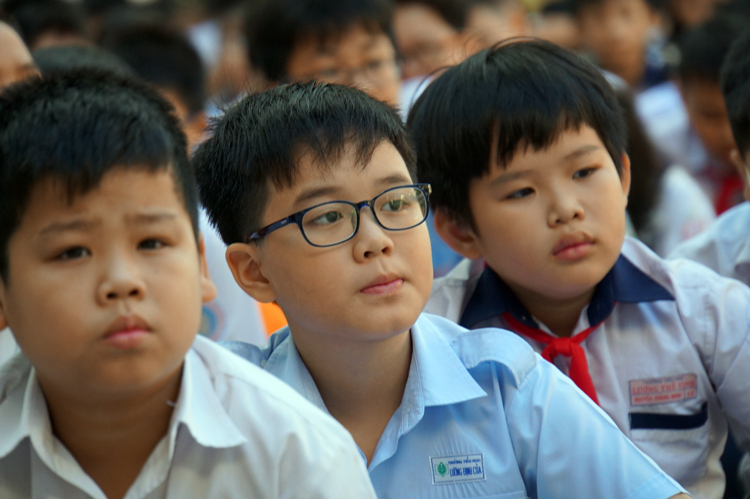 Học sinh dự thi tại trường THPT Trần Đại Nghĩa, quận 1. Ảnh: Mạnh Tùng