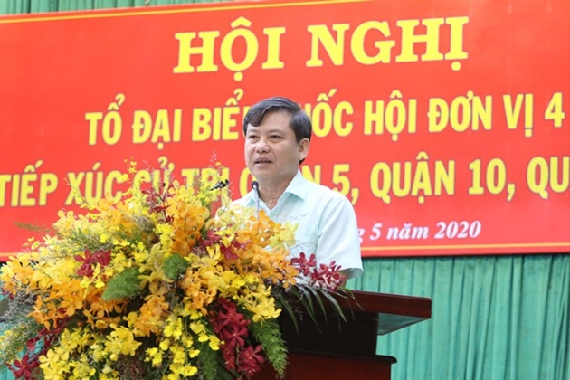  Đồng chí Lê Minh Trí -  Ủy viên Trung ương Đảng, Viện trưởng VKSND tối cao phát biểu tại buổi tiếp xúc cử tri tại TP HCM.